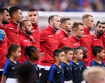 Французы по ошибке включили гимн Андорры на матче с Албанией, а потом извинились перед Арменией