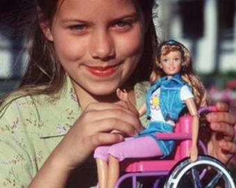 Производитель Барби представил кукол без волос, с витилиго и инвалидностью
