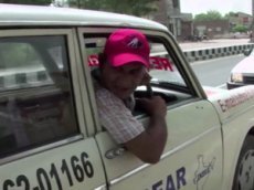 Индиец 11 лет ездит задним ходом