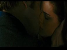 Официальный трейлер сиквела «Сумерек»