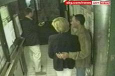 Обнародованы новые видеокадры, запечатлевшие последние часы принцессы Дианы. Часть 2