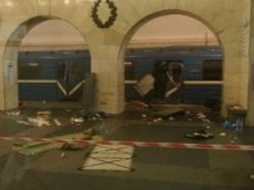 Кадры с места взрыва в метро Петербурга