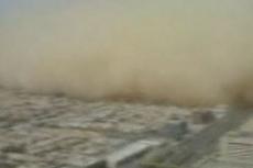 Сильнейшая песчаная буря: видео очевидца