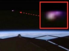 Установленная на МКС камера зафиксировала НЛО