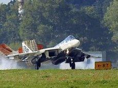 Нестандартная посадка Су-57 в Жуковском
