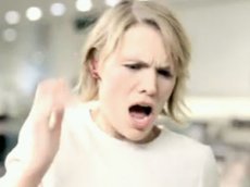 Кровавая реклама интернет-магазина