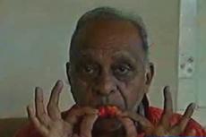 Житель Индии съел 500 перцев чили за 4 часа