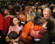 В Боснии 14 000 человек совершили "Революцию любви"