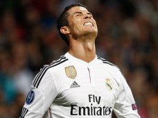 Роналду послал болельщиков на …