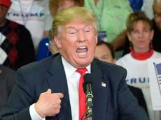 Трамп опубликовал видеоролик с лающей Клинтон и смеющимся Путиным