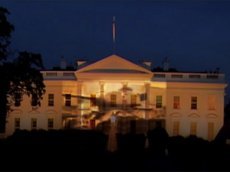 Парад Победы на фасаде Белого дома