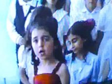 Хоум-видео смертницы с "Парка культуры": она поет на утреннике в школе