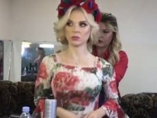 Поклонники уверены, что певица Пелагея увеличила грудь