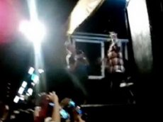 Бразильского рэпера застрелили во время концерта