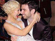 Кристина Агилера выложила в своем блоге ролик о рождении сына