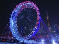 Каскадер сделал «мертвую петлю» на внедорожнике