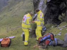 Черный юмор в рекламе камеры Lumix