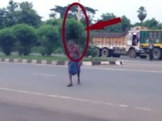 НАД ГОЛОВОЙ СТАРИКА ЗАСНЯЛИ СИЛУЭТ ПРИЗРАКА