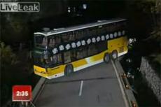 Самый экстремальный водитель автобуса живет в Германии