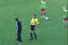 Рефери ФИФА вышел на игру в стельку пьяным