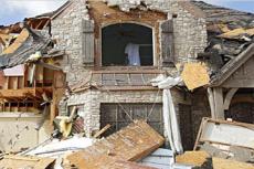 Мощный торнадо стер с лица земли городок в Оклахоме