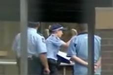 На австралийскую школу напали подростки с мачете