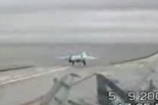 Как это было: российский истребитель упал в море
