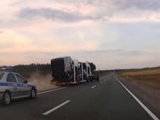 Погоня за "неуязвимым дальнобойщиком" стала хитом YouTube