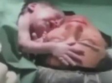 Трогательное видео с новорожденным стало хитом Youtube