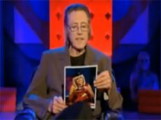 Американский актер Кристофер Уокен спел песню Lady Gaga «Poker Face»