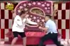 Боец без правил Емельяненко побил корейских телеведущих