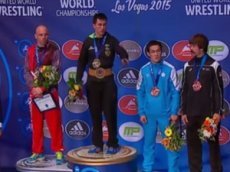 В США на чемпионате по борьбе перепутали гимн России