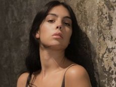 Возлюбленная Роналду снялась в откровенной рекламе