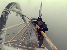 Экстремалы покорили высочайший в Европе небоскреб