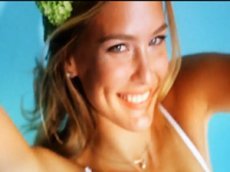 Подружка ДиКаприо снова разделась