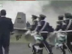 Военный парад в Эквадоре закончился авиакатастрофой