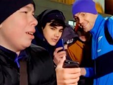 Школьник впал в истерику, пытаясь получить фото с Дзюбой