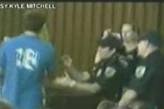 Cтудент получил удар током на вопрос сенатору