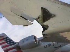 Последствия столкновения двух самолетов и бензовоза сняли на видео