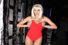 Алена Водонаева перевоплотилась в Памелу Андерсон