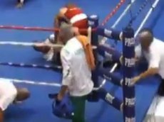 Боксер жестоко избил судью после матча