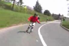 Скоростной спуск на роликах