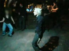 Основатель WikiLeaks зажег в ночном клубе Рейкьявика