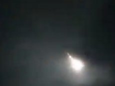 Момент падения метеорита в Китае попал на видео