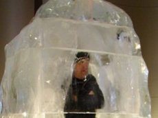 В Москве заморозили латвийского иллюзиониста