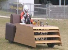 Покатушки за столиком для кофе