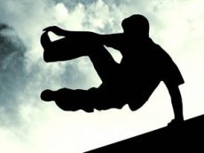 Экстремал из Гродно собрал свои трюки за 8 лет в одном