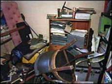 Две тысячи незваных гостей разгромили дом 18-летней именинницы