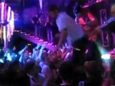 Noize MC подрался со зрителями на своем концерте