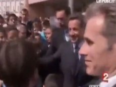 На Саркози напал школьник